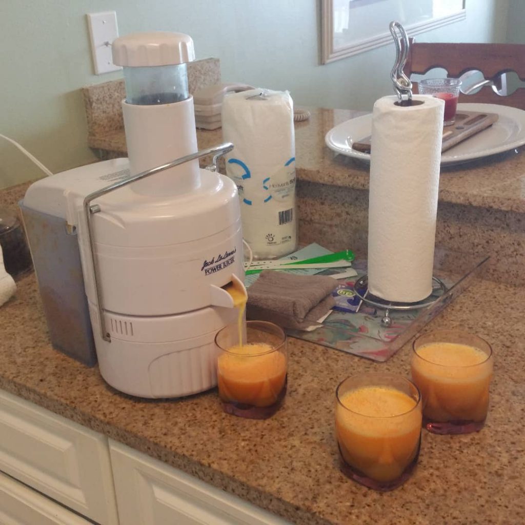 Juicing some satsumas this morning. Vitamin C here we come. CondoRenta